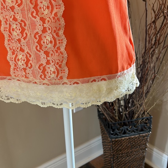 A’reve Semi-sheer with lace sleeves and trim top szS - Picture 4 of 11